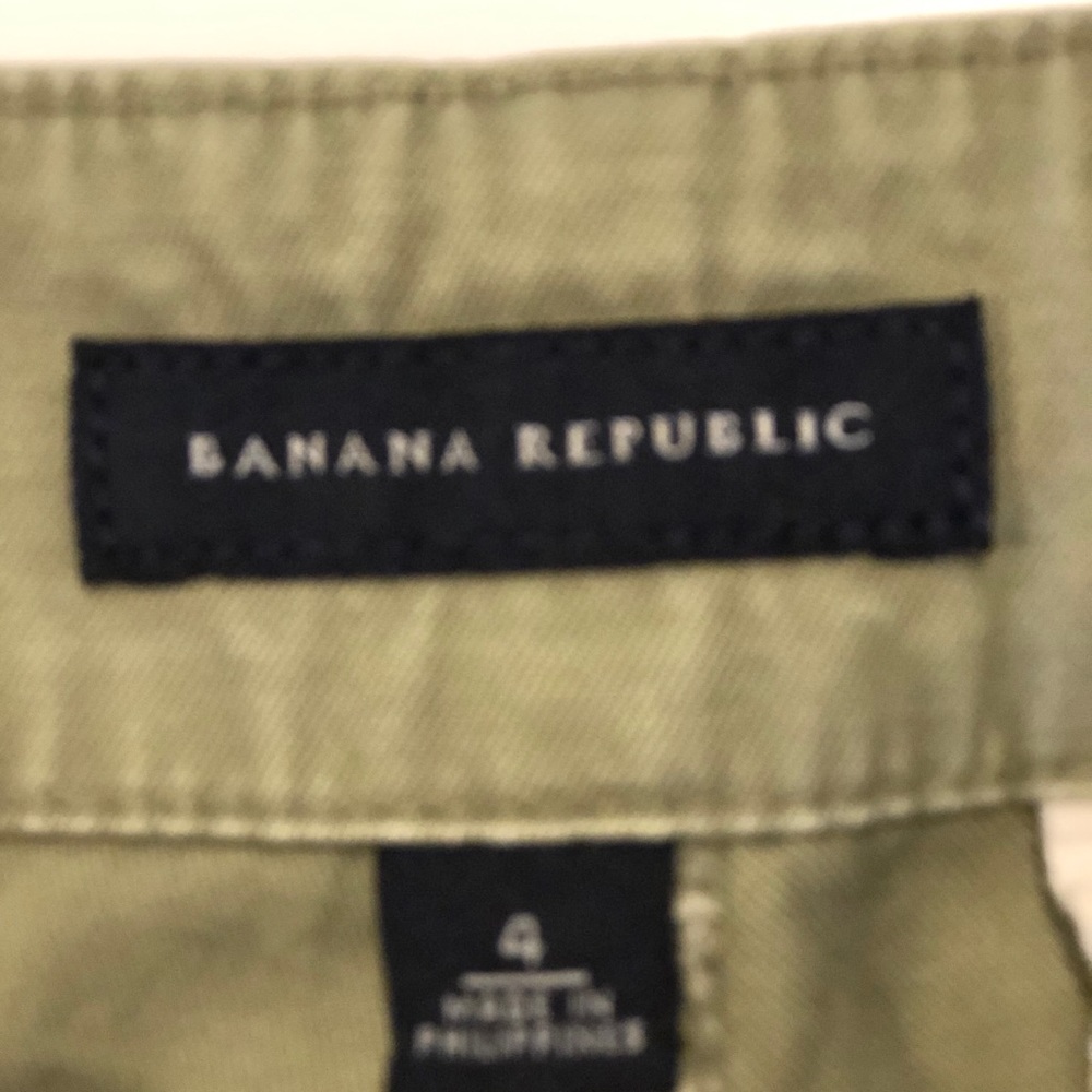 Olive green Banana Republic shorts.